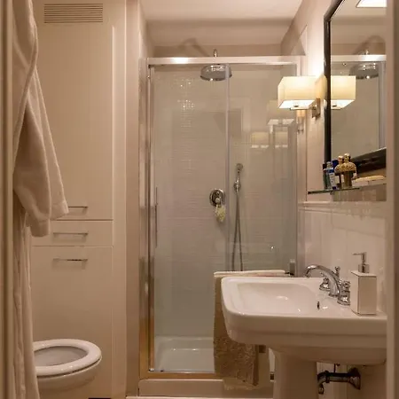 Santa Croce Luxury 2 Bedroom